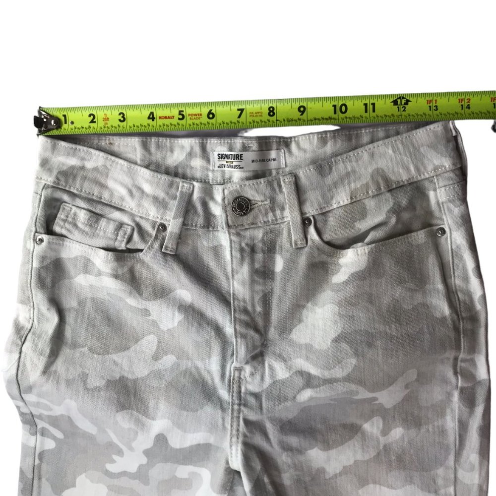LEVI STRAUSS Signatrue Mid-Rise Capri WhiteGray Camo Camouflage Sz Women's W27 - Picture 8 of 11